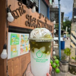 มะพร้าวปั่นธรรมชาติ+ มัทฉะ