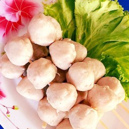 ลูกชิ้นเอ็นหมู
