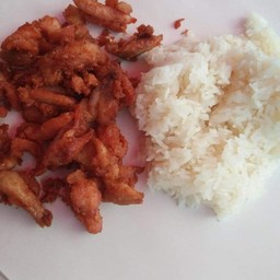 ข้าวเหนียวห่อไก่ แหนม