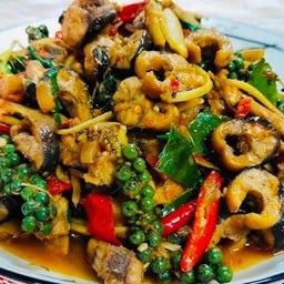 ครัว โป่ย โป้ย  ก๋วยเตี๊ยว  หมู  -  เนื้อ    อาหารตามสั่ง