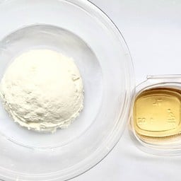 กรีกโยเกิร์ต1สกูป+น้ำผึ้ง+คอนเฟล็กซ์