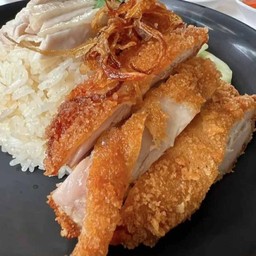 ข้าวมันไก่ผสม ต้มทอด best seller