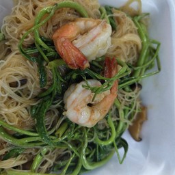 เส้นหมี่ผัดผักกะเฉด