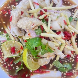 ยำมะม่วงไข่ปลาหมึก