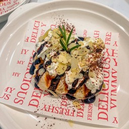 ครอฟเฟิลวิปครีมช็อกโกแลตอัลมอนด์