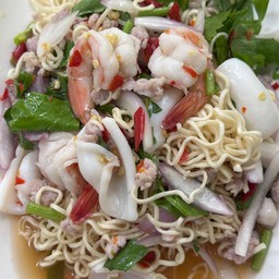 ยำมาม่า