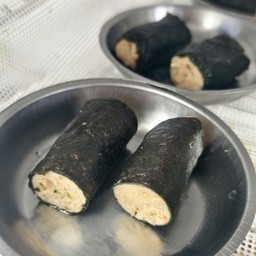 สาหร่ายพันกุ้ง