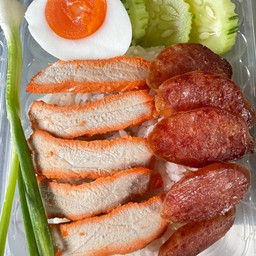 ข้าวหมูแดง กุนเชียง