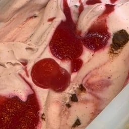 ไอศกรีมราสเบอร์รี่บราวนี่