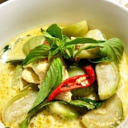 แกงเขียวหวานเนื้อ