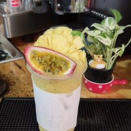 สัปรด เสาวรส