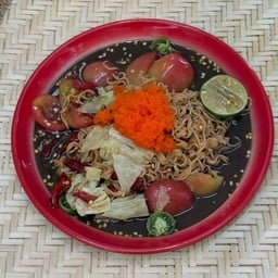 ตำมาม่าไขกุ้ง