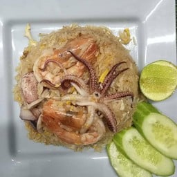 ข้าวผัดทะเล