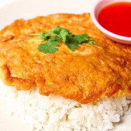 [อร่อยซ่ากับโค้ก] ข้าวไข่เจียว +  โค้ก ไม่มีน้ำตาล (กระป๋อง)