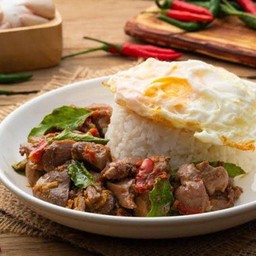 ข้าวกระเพราตับ