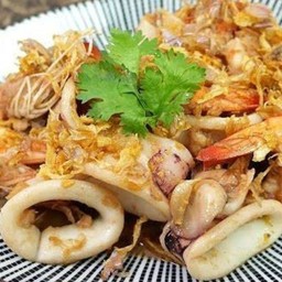ข้าวทะเลกระเทียม