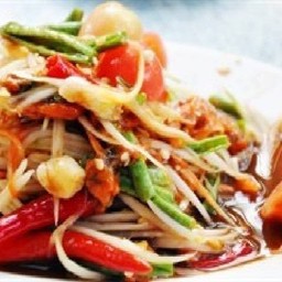 ส้มตำขี้เมา หน้าร้านเสริมสวย