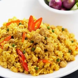 ข้าวผัดคั่วกลิ้ง