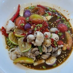 เหลาหมึกสายปลาร้านัว