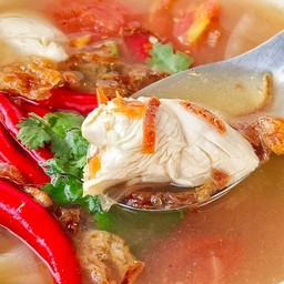 ซุปไก่ รสแซ่บ