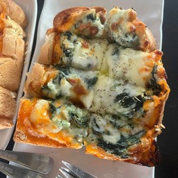 ผักโขมอบชีส