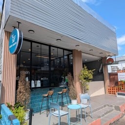 ก๋วยจั๊บเซฟตี้ & Deep Brew ชวาลาใน