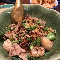 E11. แซ่บแห้งหมูตุ๋น ใส่ตับ