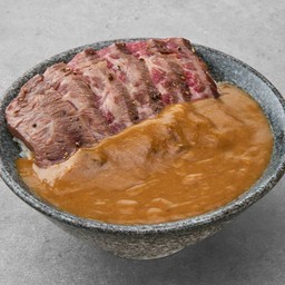 ข้าวแกงกะหรี่เนื้อสันคอ