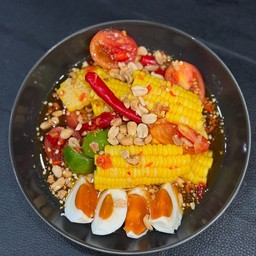 ตำข้าวโพดไข่เค็ม