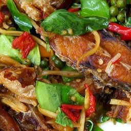 ปลานิลผัดฉ่า