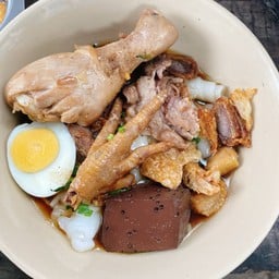 ก๋วยจั๊บหมู+ไก่