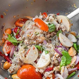 ยำวุ้นเส้นหมูสับ หมูยอ