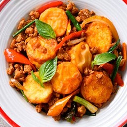 ข้าวหน้าผัดพริกแกงหมูสับ,เต้าหู้ไข่ทอด