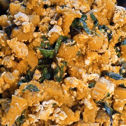 ร้านข้าวราดแกงอิ่มพอดี