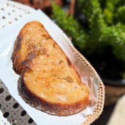 ซาวด์โดวย่างเนย (1 แผ่น)