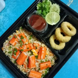ข้าวผัดปูอัดคู่ chicken ring