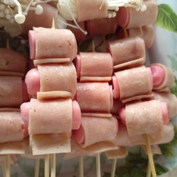 ใส้กรอกพันแฮม