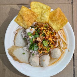 ก๋วยเตี๋ยวหมูต้มยำน้ำ