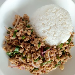 ข้าวลาบไก่