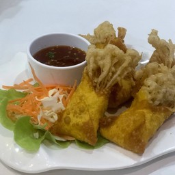 เกี๊ยวเห็ดเข็มทอง