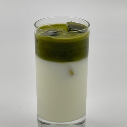 Matcha latte / pure matcha