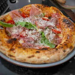 10 Pizza Jamon Serrano Ham & Rocket