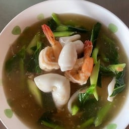 น้องอลิน อาหารตามสั่ง