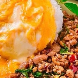 กระเพราแซบครัวแม่ลูกอ่อน