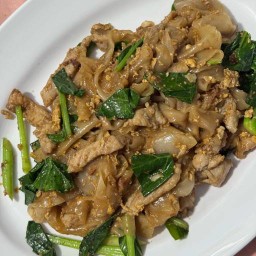 จ๋าจ๋าย ตามสั่ง