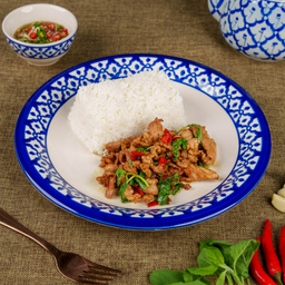 ข้าวกะเพราสันคอหมูชิ้น