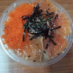 ข้าวหน้าแซลมอนดอง+ไข่กุ้ง Size S