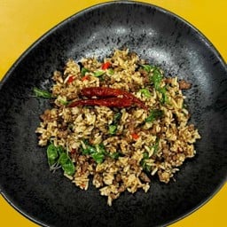 พริก กะเพรา รื่นรมย์