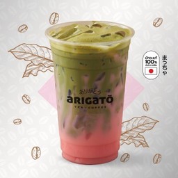 มัทฉะ สตรอเบอร์รี่ เย็น 22 ออนซ์