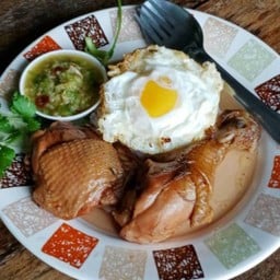 ข้าวหน้าไก่ตุ๋นโค้ก (นุ่มละลาย)